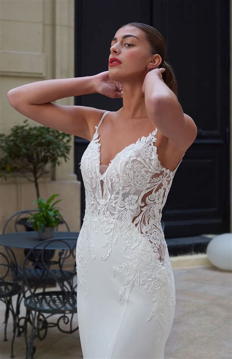 Robe de mariée Modèle Tori Couture Nuptiale Paris Robes Rose Angel 2024