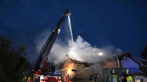 Großbrand in Ingenried Feuer zerstört Firmengebäude über 150