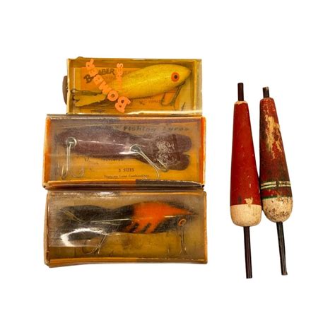 Sold Price 3 Vintage Bomber Fishing Lures In Original Boxes 2 Wood