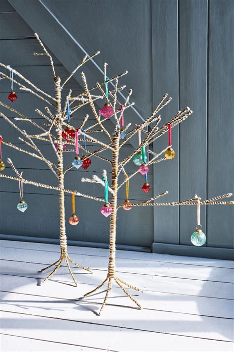 10 Steps To Decorate A Christmas Twig Tree 2023