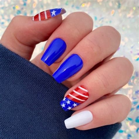 30 Nails Designs For The 4th Of July That Are Not Tacky Le Chic Street