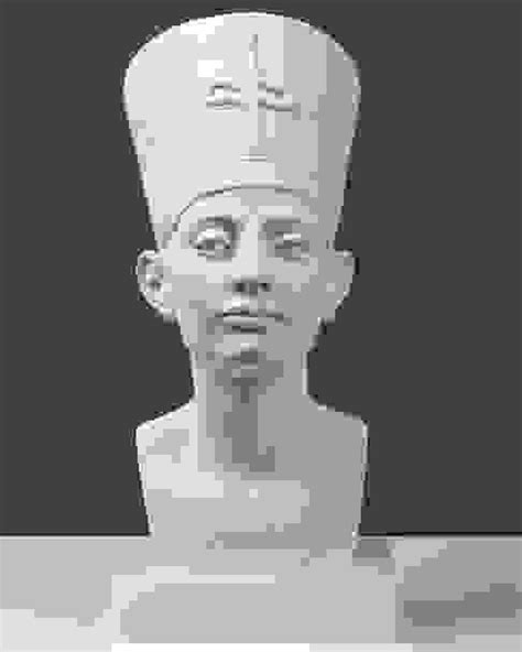 White Carrara Marble Queen Nefertiti Bust Sculpture 77lbs Auction