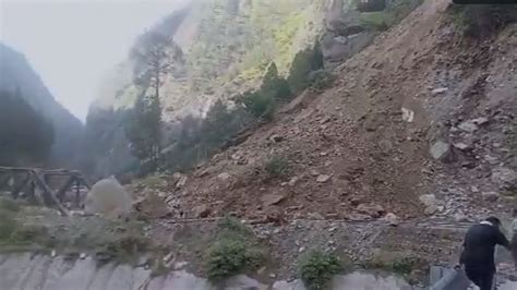 Badrinath Rishikesh Highway Blocked For Second Day Due To Debris Pile Up In Uttarakhands Chamoli