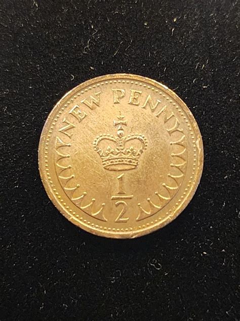 Queen Elizabeth Coins Hobbies And Toys Collectibles And Memorabilia