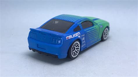 Hot Wheels Une Ford Mustang Custom Falken