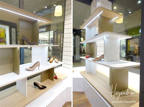 Pr Sentoir Vitrine Moderne Pour Un Magasin De Chaussure Hegenbart