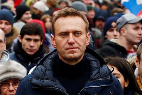 Um dos principais opositores de Putin Alexei Navalny morre na prisão