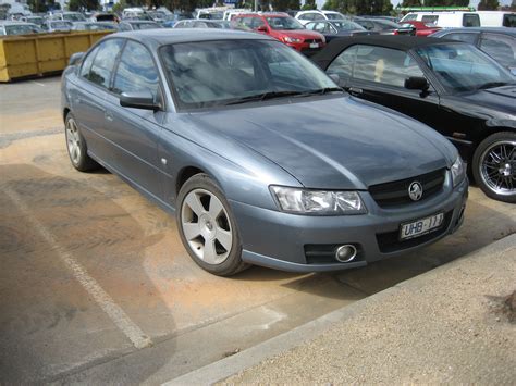 Holden Commodore VZ:picture # 13 , reviews, news, specs, buy car