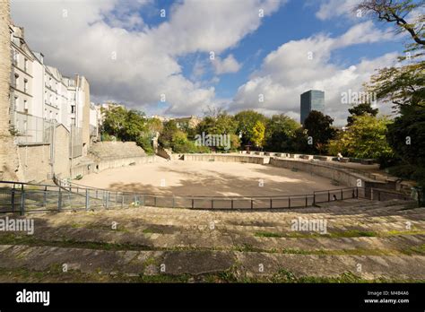 Las Ar Nes De Lut Ce Primer Siglo Ad Una Arena Romana Uno De Los