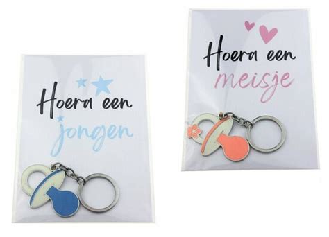 Geboortebedankje Hoera Een Jongen Of Meisje Sleutelhanger Speen