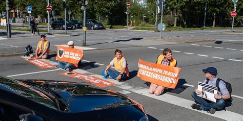 Ohrfeige für Klimaaktivisten Münchner Polizei ermittelt