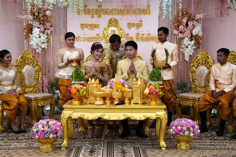 A Guide To Traditional Khmer Weddings In 2021 Phnom Penh Real Estate