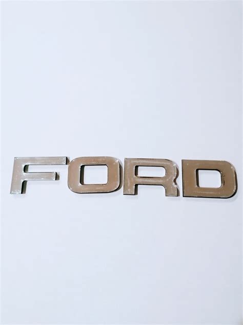 Emblema Letra Ford Tapa Trasera Pick Up F F Mercado Libre