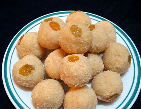 Simply Delicious Rava And Coconut Laddu