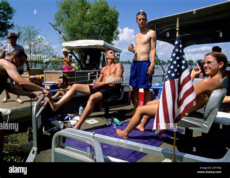 Louisiana bayou people hi-res stock photography and images - Alamy