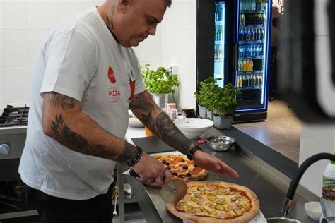 Nowa Pizzeria Da Grasso Otwarta Przy Ulicy Piotrkowskiej W Odzi To