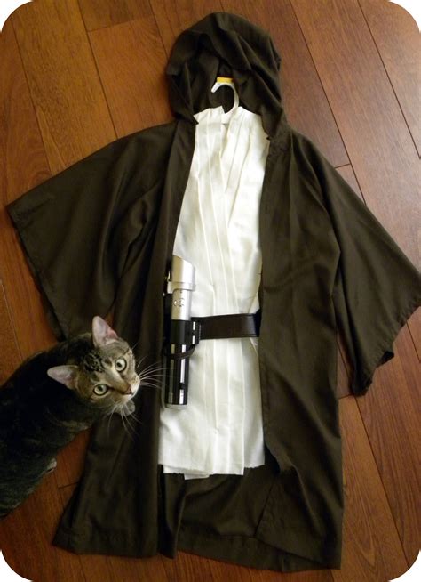 DIY Star Wars Jedi Costume | KerryAnnMorgan.com