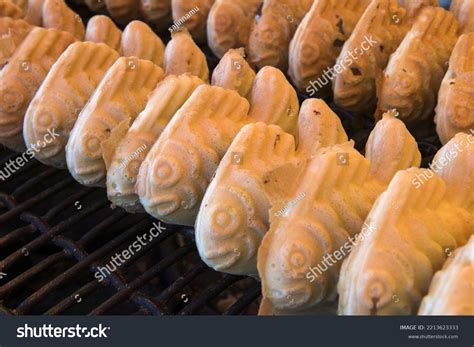 Bungeoppang Korean Fish Shaped Pastrystreet Food Stock Photo 2213623333