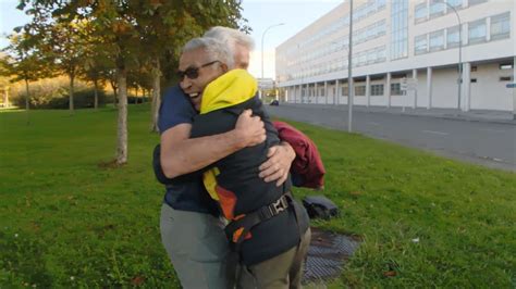 V Deo Martin Zabaleta Y Pasang Temba Se Funden En Un Abrazo A Os