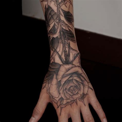 41 Awesome Rose With Thorns Tattoo Ideas For 2024 – Eye On Tattoos