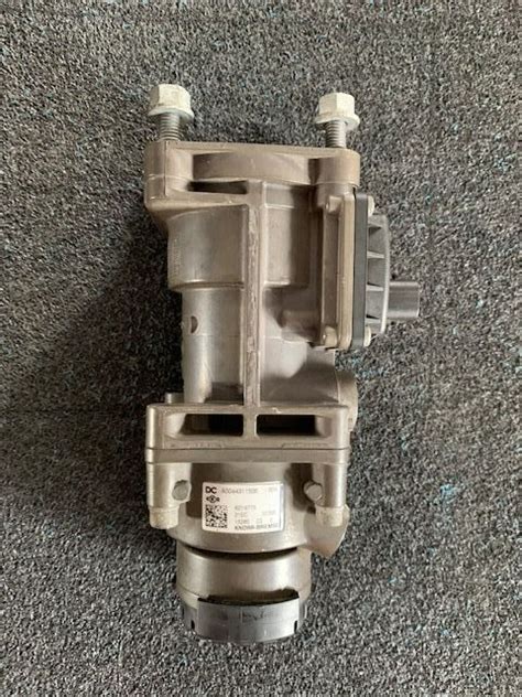 Knorr Bremse Actros MP4 21EC K014773 A0044311506 Pneumatic Valve For