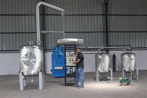 Essential Oil Distillation Plant Capacity 100 TPD At Rs 2800000 In