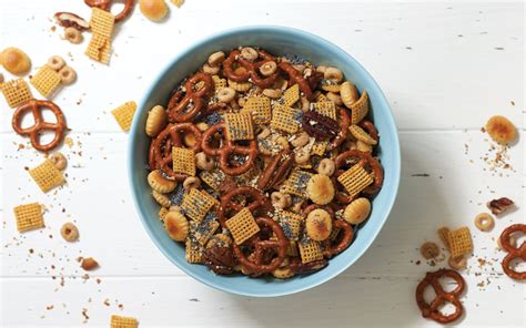 Everything Bagel Snack Mix Parade