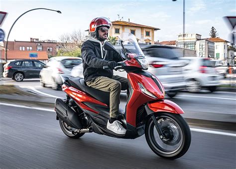 New 2023 Piaggio BV 400 S Scooters In Greensboro NC Stock Number