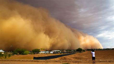Monsoon in Arizona: When does it start, dust storms vs. haboobs