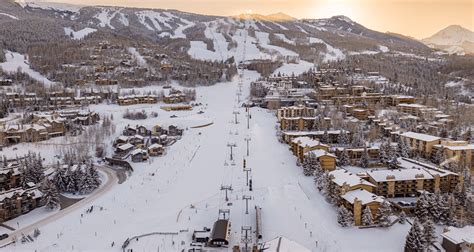 Why Visit Aspen Snowmass Early Season