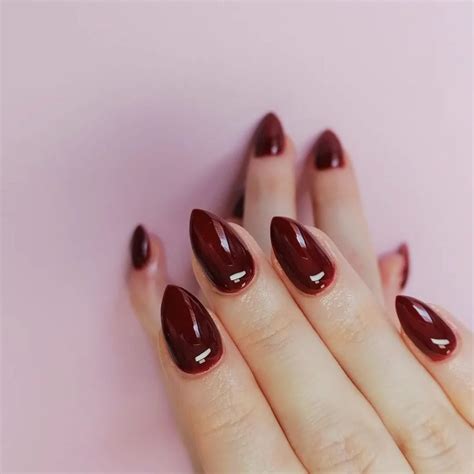 35 Beautiful Red Wine Nails for a Dark and Chic Manicure