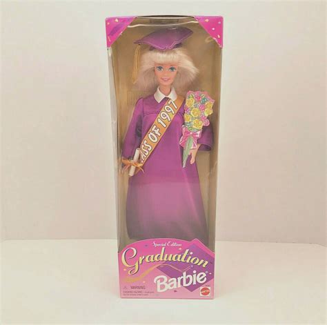 Barbie Special Edition Graduation Class Of Vintage 1997 Mattel 16487