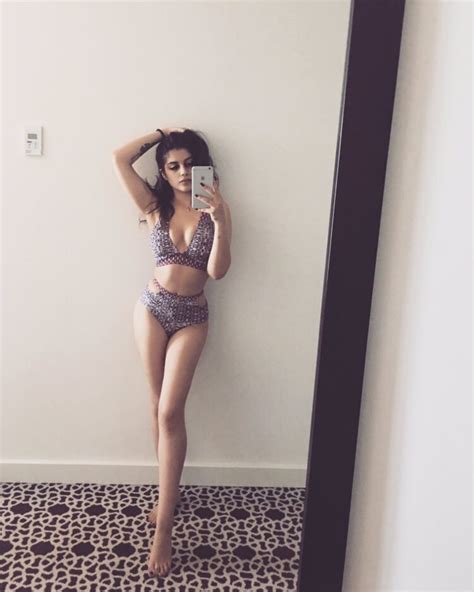 6 Hot Sexy Elisa Parron Bikini Pics