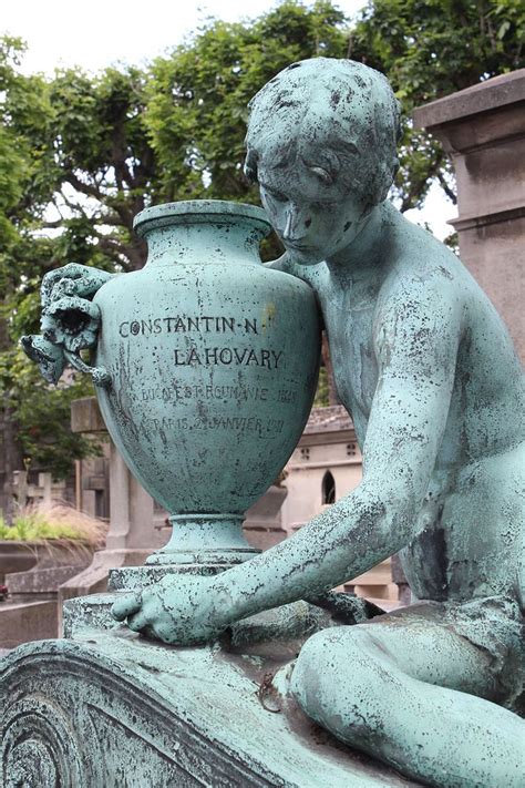 Cimetière Du Père Lachaise Garden Sculpture Statue Beautiful