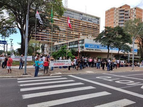 Ato reivindica reajuste de 25 para os servidores Marília Notícia