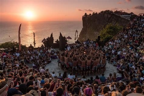 Bali Der Beste Uluwatu Sonnenuntergang Kecak Tanz Und Abendessen In