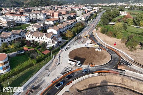 La Nuova Rotatoria In Via Di Fazio E La Rampa Per Villa Reatina Le