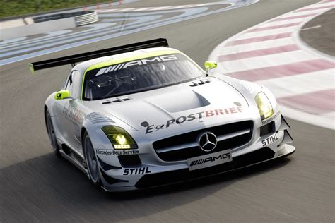 mercedes sls amg gt   latest addition   amg driving academy