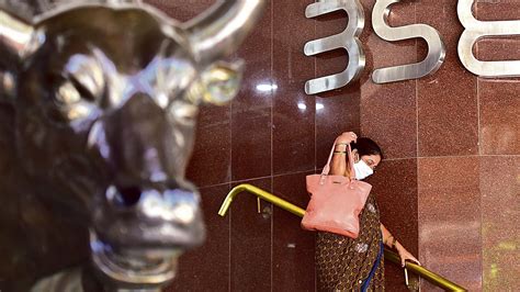 Sensex Advances 1181 Points To Settle At 61 795 Nifty In Green At