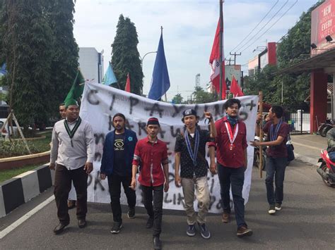 cipayung  nilai bansos  karawang lamban tagar