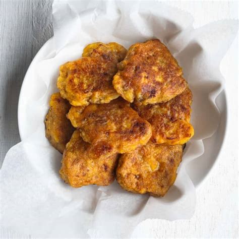 Easy Plantain Fritters Recipe (2-Ingredient) - Cooking For Peanuts