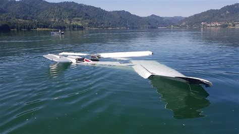 Încă un accident aviatic în România Un avion ușor s a prăbușit în