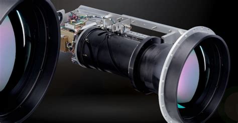 New Mwir Camera With Continuous Zoom Optics For Ground Isr Defense