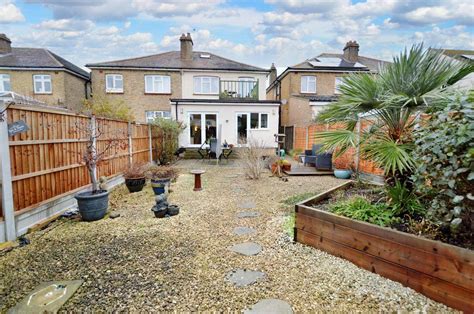 Brunswick Road Southend On Sea Ss1 4 Bed Semi Detached House £525 000