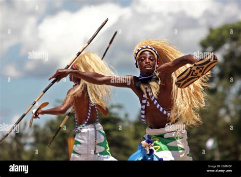 Uganda Dance Hi Res Stock Photography And Images Alamy