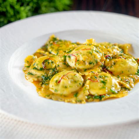 Crab Ravioli with Saffron Sauce - Krumpli