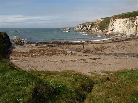 Ayrmer Cove Photo | UK Beach Guide