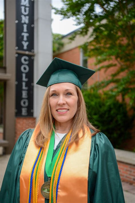 Columbia State Celebrates Graduates At Spring 2022 Commencement