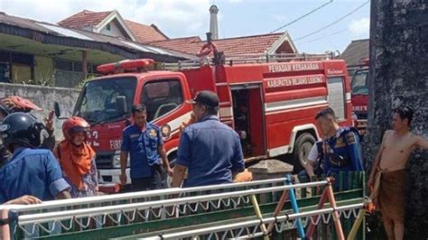 Tempo Satu Jam Dua Rumah Di Rejang Lebong Nyaris Ludes Terbakar