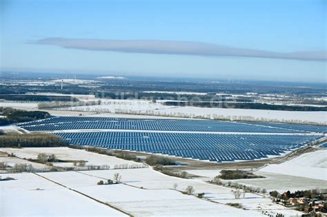 Willmersdorf Aus Der Vogelperspektive Winterluftbild Montage Arbeiten